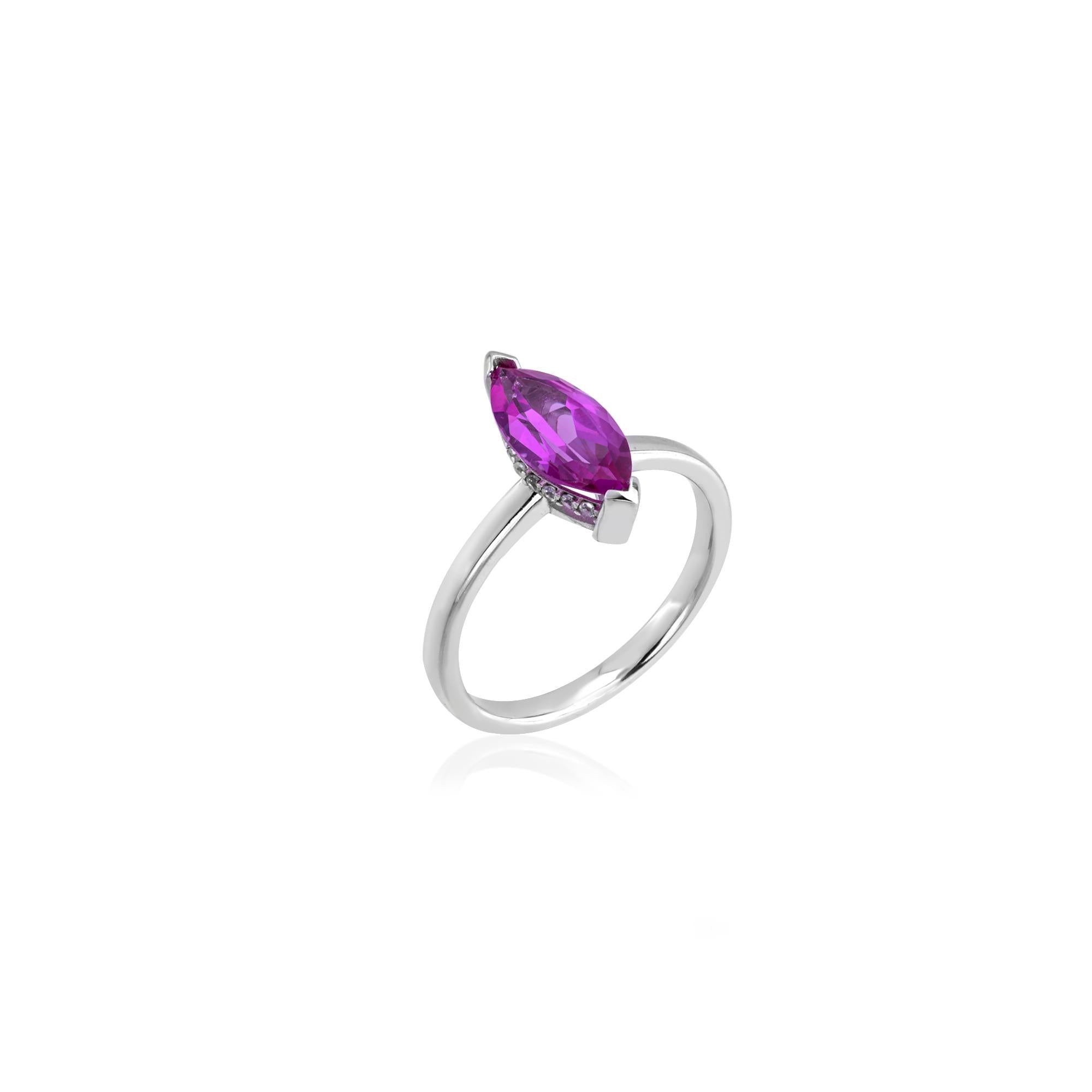 Orta Taş Pink Topaz Yan Taşlar Swarovskı Taşlı Yüzük